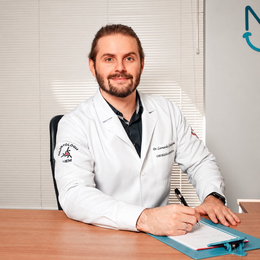 Dr. Leonardo Delanora